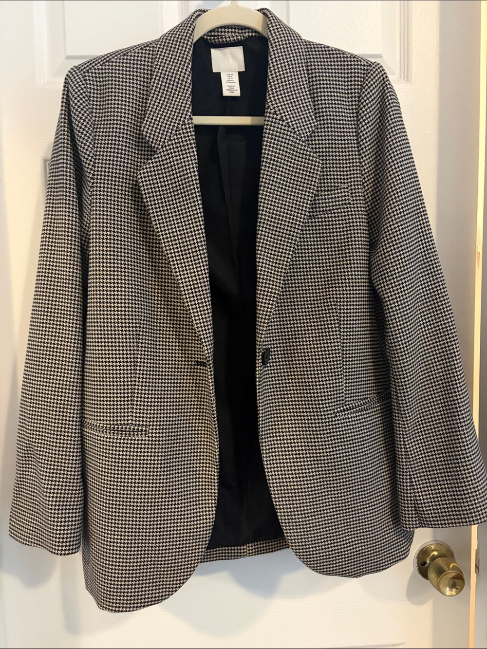 H&M Black & White Houndstooth Blazer